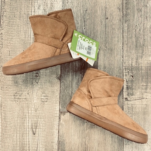 CROCS Lodgepoint hazelnut tan vegan suede booties size 6 NIB - Picture 4 of 4